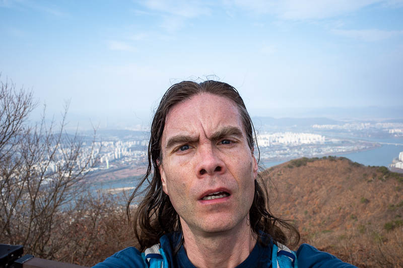 Korea-Seoul-Hiking-Yebongsan - Yes, I still get hot and sweaty when it is cold. I could have worn shorts today if it was not so cold when I started out.
