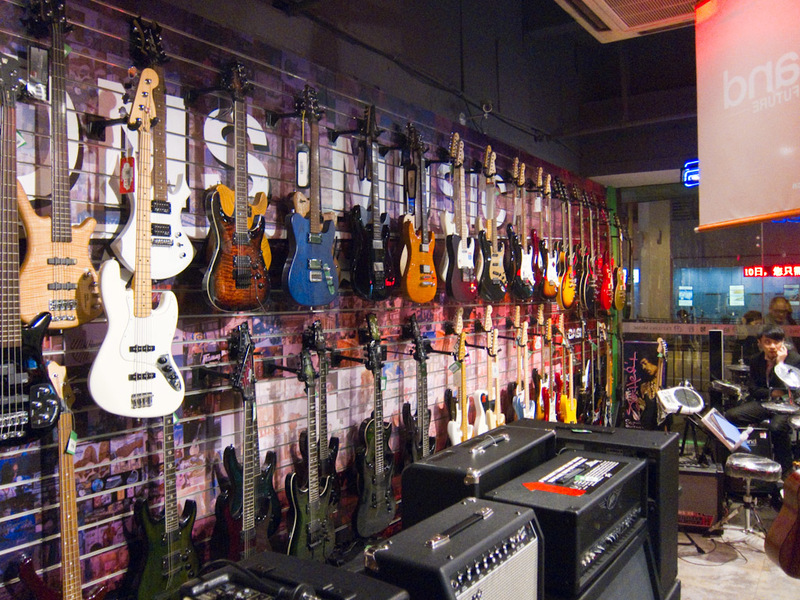 China-Shanghai-Nanjing Road-Guitar - I found guitar street. In good news, they had many nice guitars and amps and stuff, comparable to the range found in Tokyo. I got bored after 3 stores