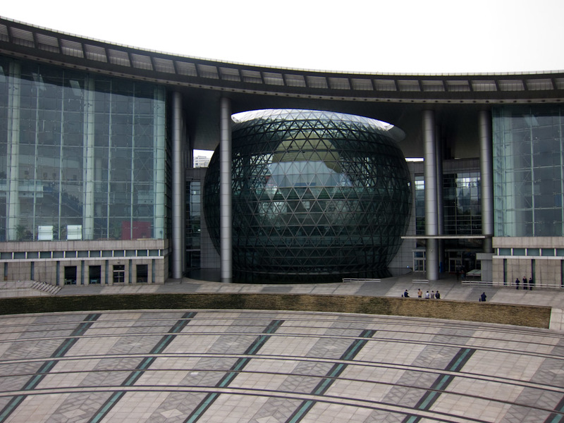 China-Shanghai-Science-Museum - The outside of the museum, its a very large building, my lense wasnt nearly wide enough.