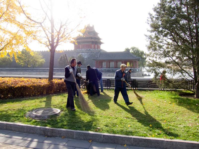 China-Beijing-Military-Museum-Beihai Park - An army of retired volunteers on leaf sweeping duty, they have their radio going and seem very happy.