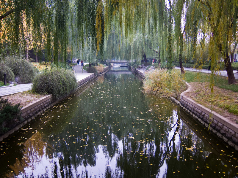 China-Beijing-Garden-Museum-Market - This park is behind my hotel. It has no real entrance from the street, just a gateway behind a wall. I wasnt sure if I was supposed to be there or not
