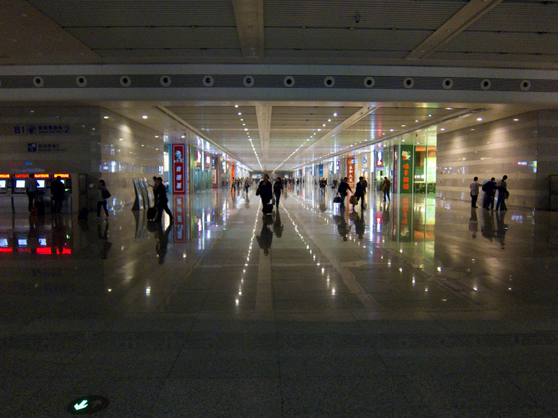 China-Shanghai-Hongqiao-Station - One of the never ending hallways of Shanghai Hongqiao transport hub. My kind of place. I will go here at least 2 more times, tomorrow to go to Suzhou,