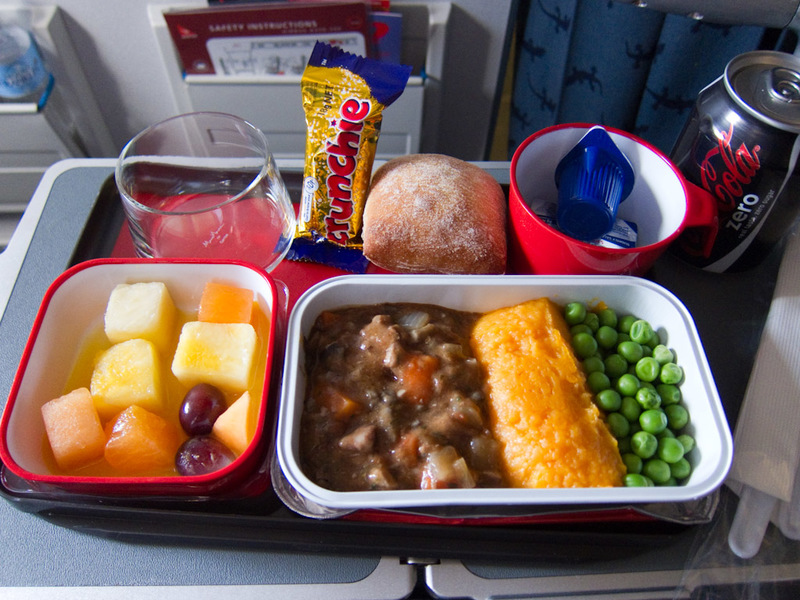China-Shanghai-Airbus A330-Pudong-Qantas - Meal number 2 was really good, braised beef with mushrooms, and more peas.