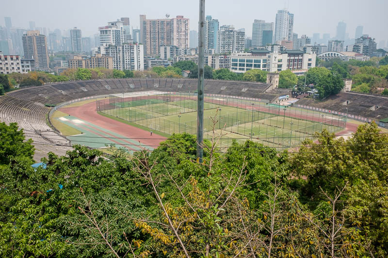 The great loop of China - April 2018 - To end my day out, I descended into this stadium and ran a few laps.