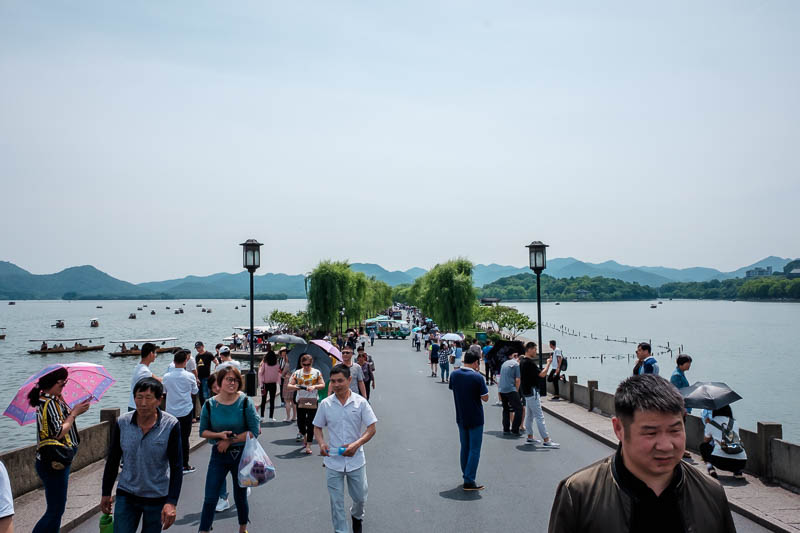 China-Hangzhou-West Lake-Hiking - This is the shorter of the two causeways, I did walk along this one, otherwise you walk along a busy road with noisy traffic. You can see the minibuse
