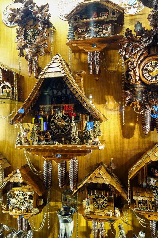 Germany-Munich-Isar - Cuckoo clocks are also very popular. They are very subtle.
