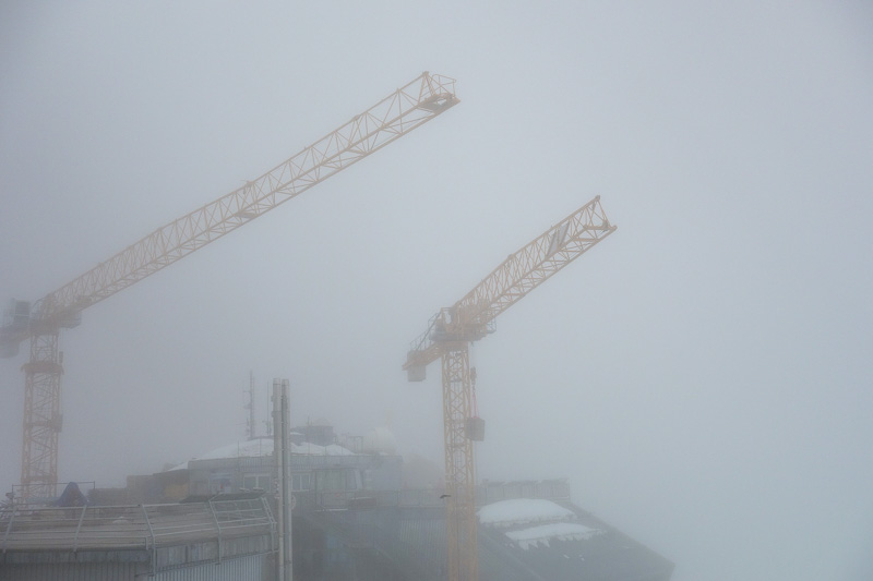 London / Germany / Austria - Work & Holiday - May and June 2016 - There are even big cranes on the summit building more stuff. The weather was getting worse, but there was basically no wind all day.