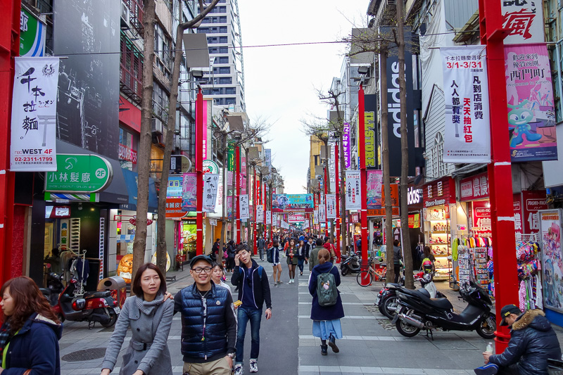 Taiwan-Taipei-Ximending-Shopping Street - Ximen area. Its early and quiet, 2 hours later and I couldnt move here.