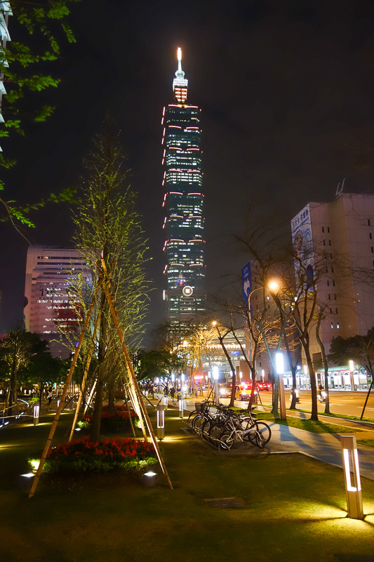 Taiwan-Taipei-Taipei 101-Architecture - OK, one more.