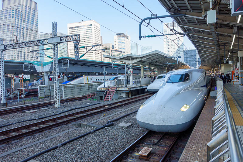 Japan-Tokyo-Hiroshima-Shinkansen - Travelling on a national holiday