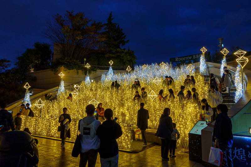 Japan-Osaka-Shinsekai-Tennoji - LED lights are one of the 9 wonders of the modern world, without which none of this shrine for enticing people to the mall to purchase more stuff woul