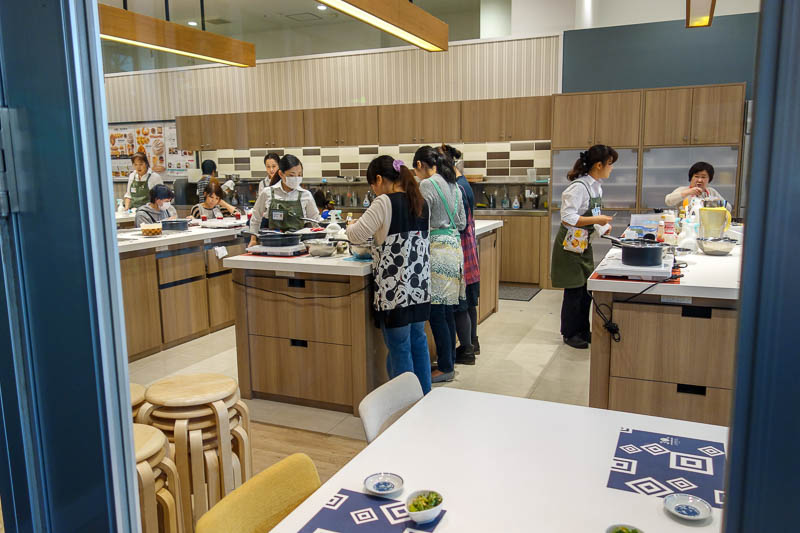 Japan 2015 - Tokyo - Nagoya - Hiroshima - Shimonoseki - Fukuoka - Bored house wives can go to cooking classes at the mall instead of working. Once you get married in Japan, as a woman, your life is over. Accept it an