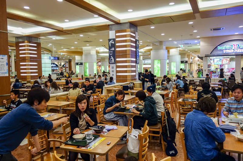 Japan 2015 - Tokyo - Nagoya - Hiroshima - Shimonoseki - Fukuoka - The food court in the Aeon however, full of people. The restaurants on the other floor all had line ups, so I went for the food court.