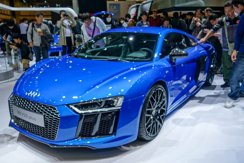 Japan-Tokyo-Odaiba-Motor Show-Ramen - Audi have decided to make their top of the line R8 look exactly like a base model A4. Because any kind of originality might confuse consumers.