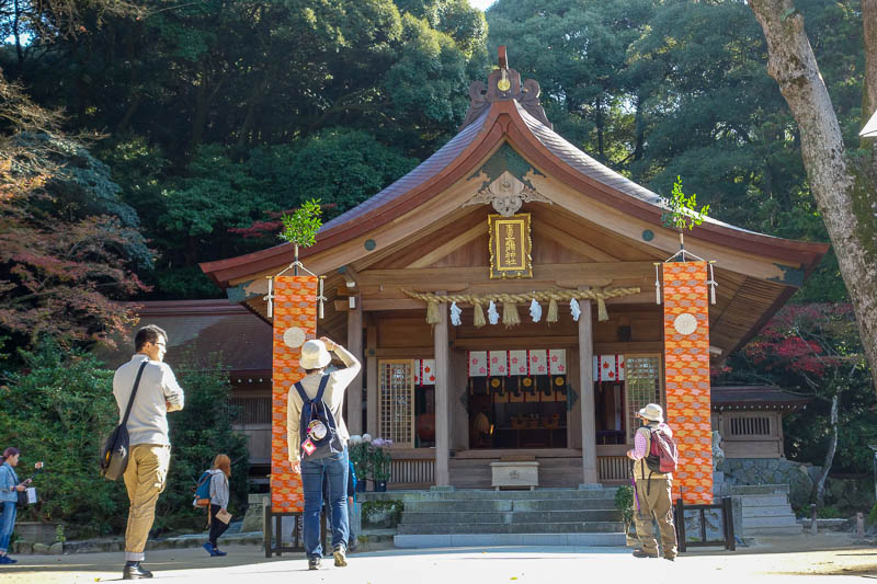Japan 2015 - Tokyo - Nagoya - Hiroshima - Shimonoseki - Fukuoka - The shrine itself, small and boring. Thats enough shrines for today.