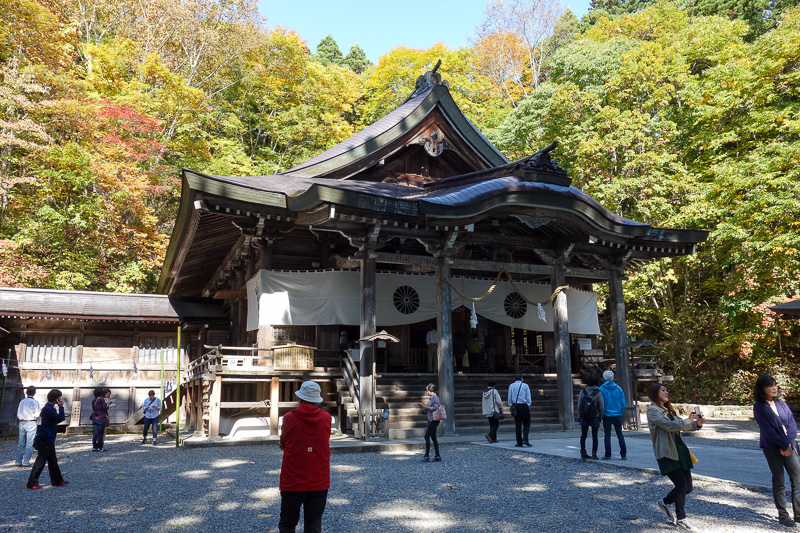 Japan-Nagano-Togakushi-Hiking-Autumn Colors - Another shrine selling ice cream.
