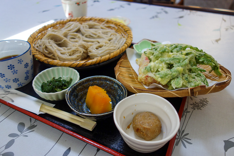 Visiting 9 cities in Japan - Oct and Nov 2016 - I still had time for lunch before the bus. Apparently according to the signs, this area makes the best Soba in all of this sub prefectural special des