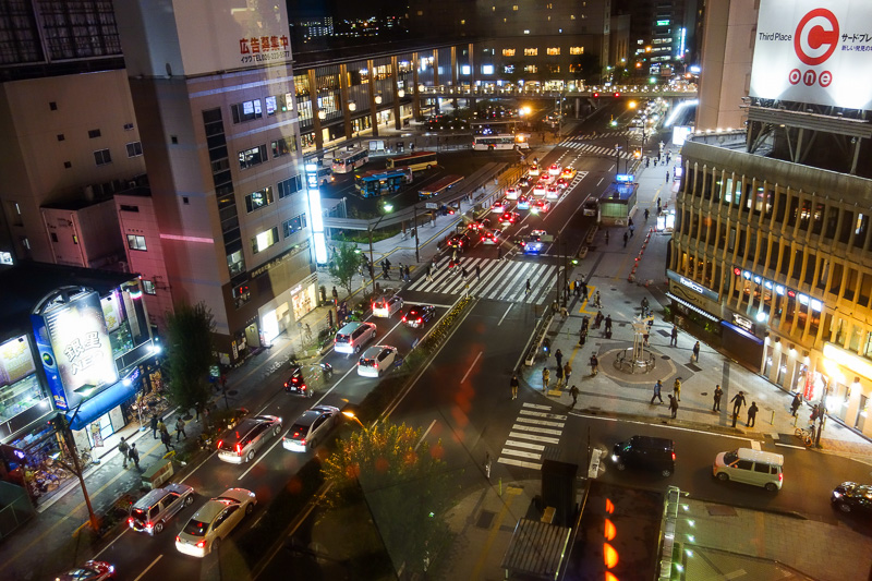 Visiting 9 cities in Japan - Oct and Nov 2016 - I took a photo of traffic out of the lift as I was coming back down from the empty restaurants.