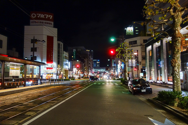 Visiting 9 cities in Japan - Oct and Nov 2016 - A completely different main street. I also went to the far side of the station. There was nothing there!