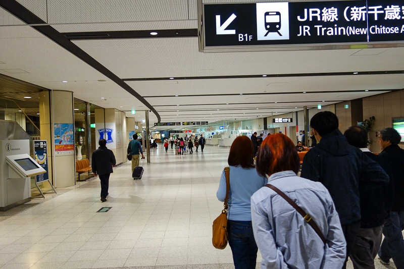 Japan-Osaka-Sapporo-Kansai-Chitose - Now I am in Hokkaido, new airport! Arrival hall is bland.
