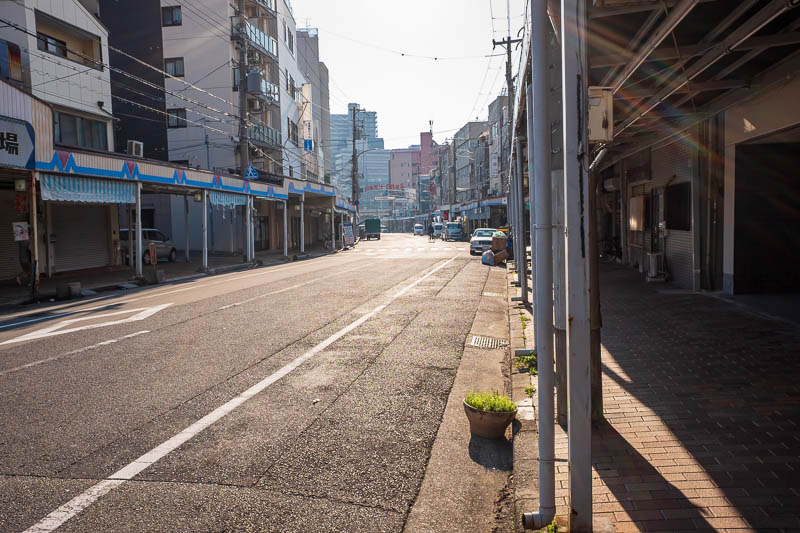 Japan-Kobe-Gifu-China Town-Shinkansen - My early morning wander around Kobe first came to this dilapidated semi abandoned area. I was looking for Motomachi and thought this was it, it was no