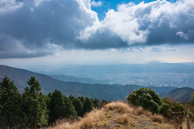 Japan-Hiking-Mount Tanzawa-Shibusawa - Thats the ocean. The clouds looked great.