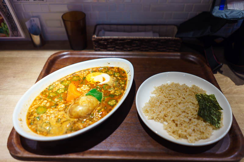 Japan-Tokyo-Akihabara-Curry - Now that the location decision was made, I still had to decide on which mini restaurant I would eat at, that turned out to be easy, SOUP CURRY! I sele