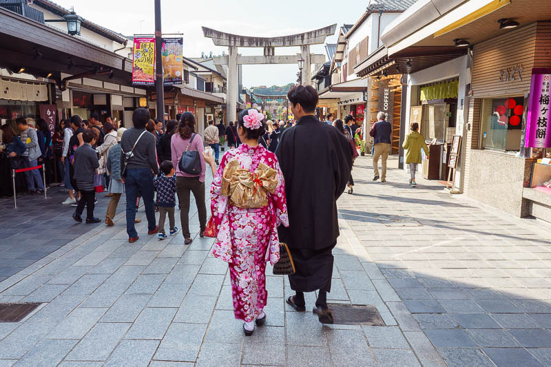 Of course I am back in Japan yet again - Oct and Nov 2018 - I snuck up behind these two playing dress up to take a creep shot. Actually I kind of think they were enjoying being the attention of everyones photos