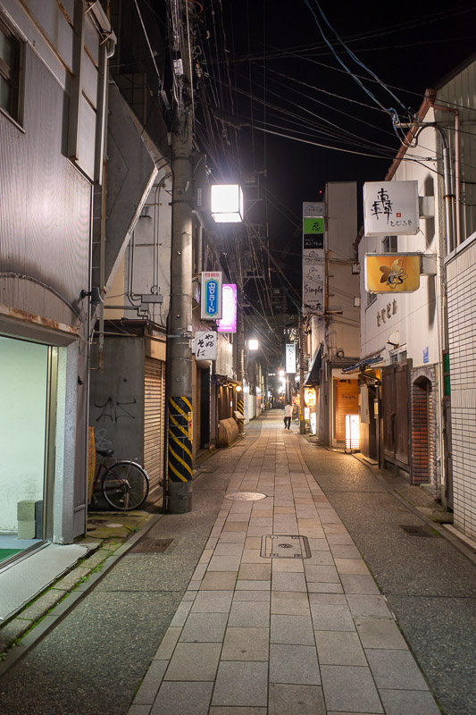 Japan for the 9th time - Oct and Nov 2019 - Down this alley is where the demolition site is where those guys threatened me with a big spanner.