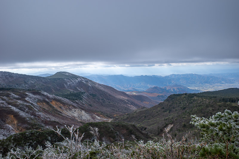 Japan-Yamagata-Hiking-Mount Zao - The cloud was higher than before on the way down, which afforded me a great view.