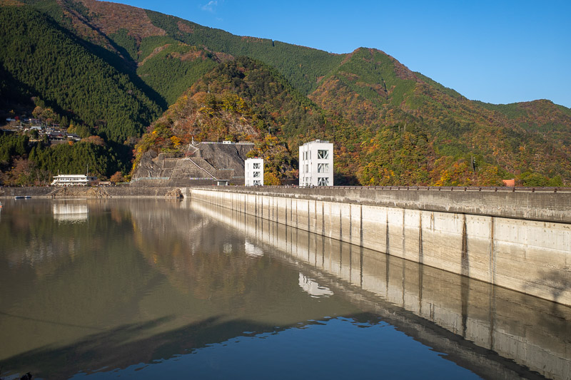 Japan-Hiking-Okutama-Mount Gozenyama - Another view of the dam and the brown dam water.