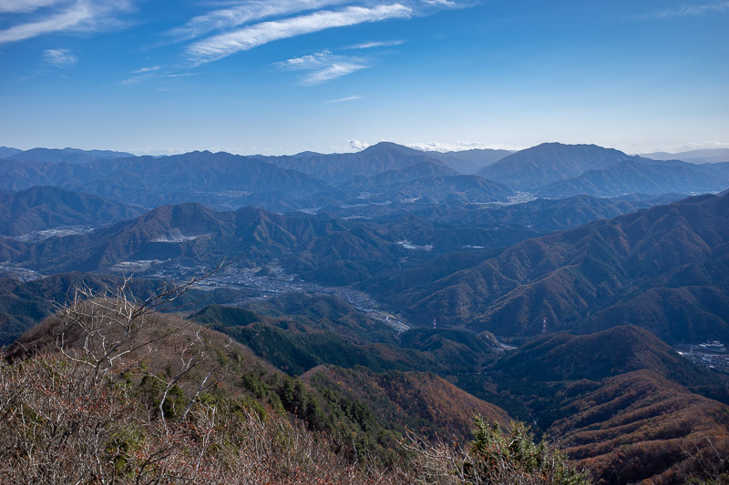 Japan for the 9th time - Oct and Nov 2019 - View back towards Tokyo up the Chuo valley. Smoke haze makes it hard to see, but the low bits of the terrain are all small cities.