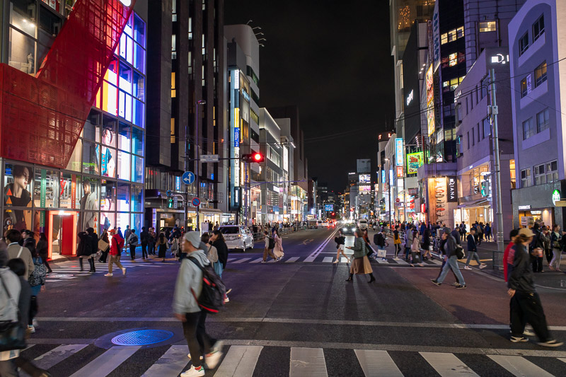 Japan for the 9th time - Oct and Nov 2019 - The main street through Harajuku. A nice area, lots of places to eat and buy handbags.
