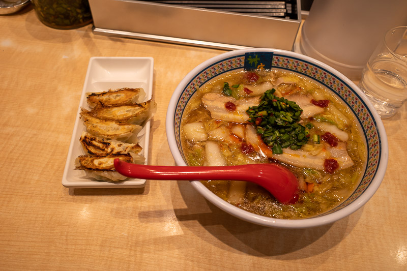 Japan for the 9th time - Oct and Nov 2019 - OH BOY, MORE RAMEN! Tonights ramen was not red or spicy. To make up for the lack of chilli I got the combo with gyoza. I just throw these into the sou