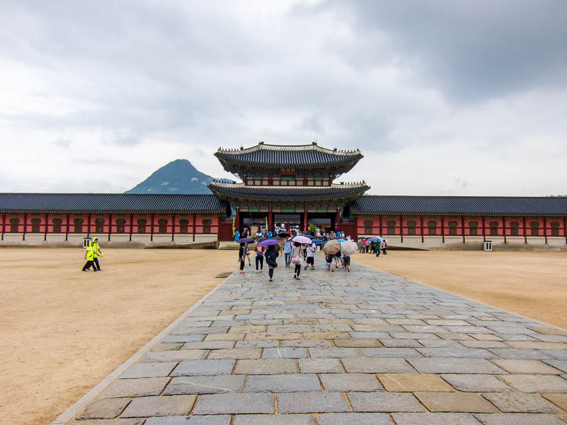 Korea-Seoul-Gyeonbok-Palace-Pho - The palace, there will me numerous palace pics, get your scroll wheel / pinch to scroll feature on your whatever pad at the ready!