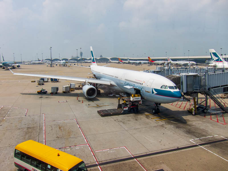 Hong Kong-Airport-Lounge-Airbus A330 - Hong Kong Airport