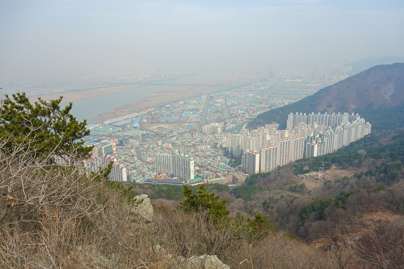Korea-Busan-Hiking-Gudeoksan - And the other west. The airport is out there somewhere. I could see planes descending, but they vanished into not so thin air before I could see them 