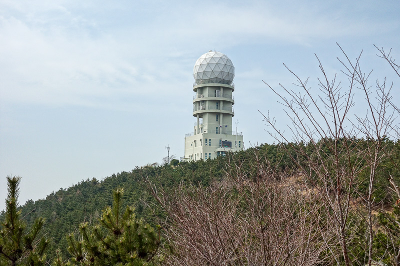 Korea-Busan-Hiking-Gudeoksan - Cool weather radar, today its measuring a pm05 level of probably somewhere around 200. Greater than 100 is end of the world. Most of the world average