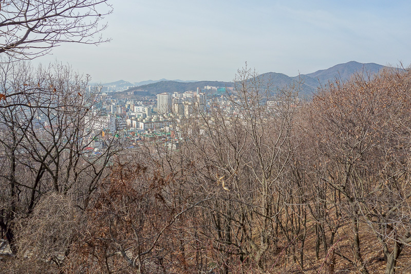 Korea-Incheon-Songdo-Hiking-Gaesan - Now for many mountain pictures. Half way up or there abouts. There were actually 3 ridges to go up and down before the ascent to the summit.