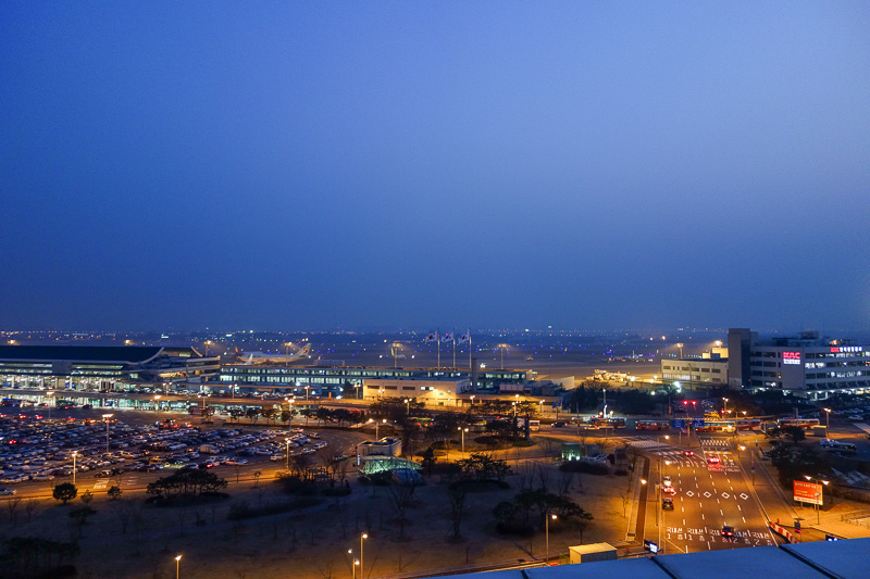 Korea again - Incheon - Daegu - Busan - Gwangju - Seoul - 2015 - The view of Gimpo airport from the department store roof.