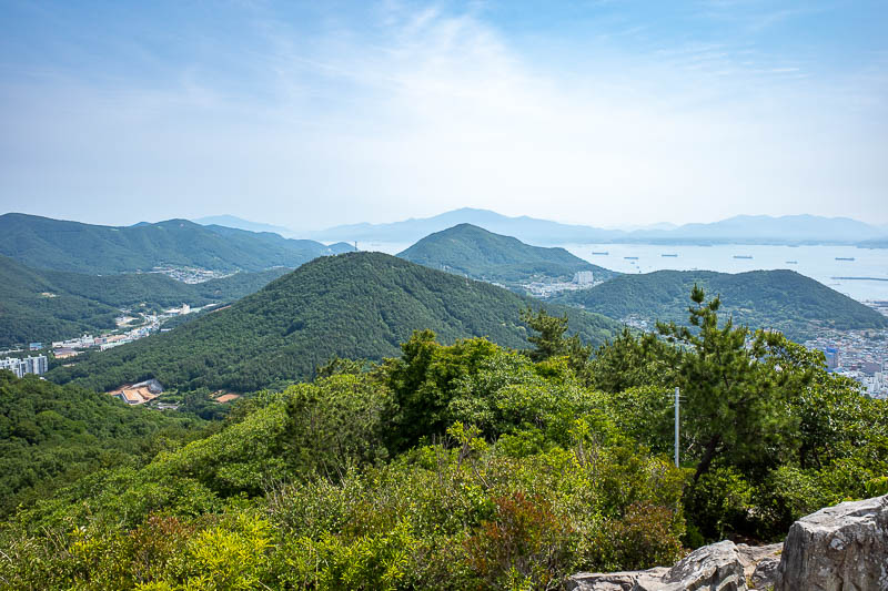 Korea-Yeosu-Hiking-Gubongsan - My next 2 peaks are in shot here, in the middle of the screen. The closer one is a bit shorter than this one, the one behind it right smack bang in th