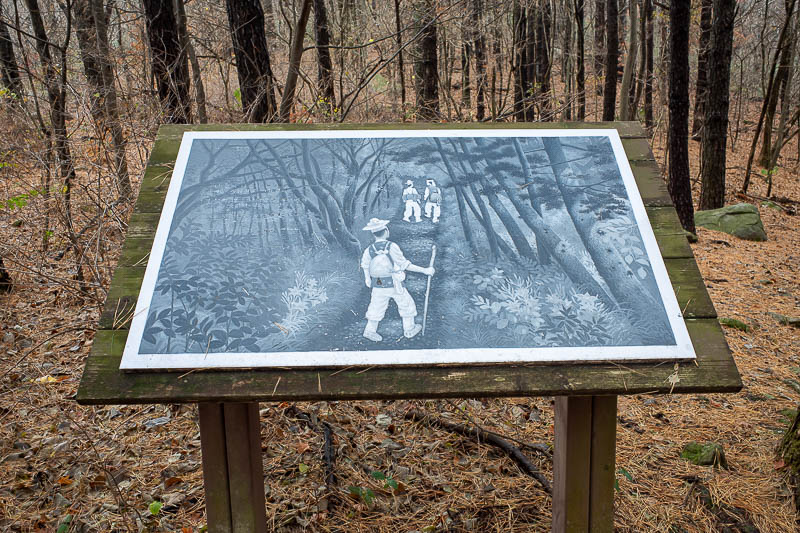 Korea-Gwangju-Hiking-Mudeungsan - Helpful sign in the middle of the forest.