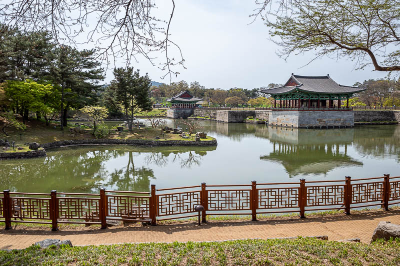 Korea-Gyeongju-Wolseong-Bomunho - Now it is time for the Donggung palace and Wolji pond. These are not old buildings. The pond was pretty nice though.