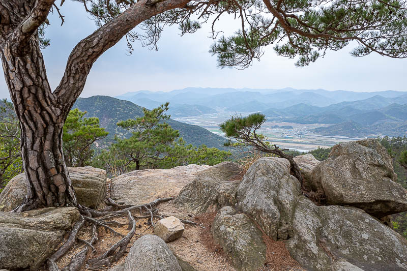 Korea-Gyeongju-Namsan-Hiking - And, more view.