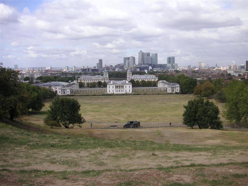 England-London-Greenwich-Ferry-Buckingham Palace - The view from greenwich.