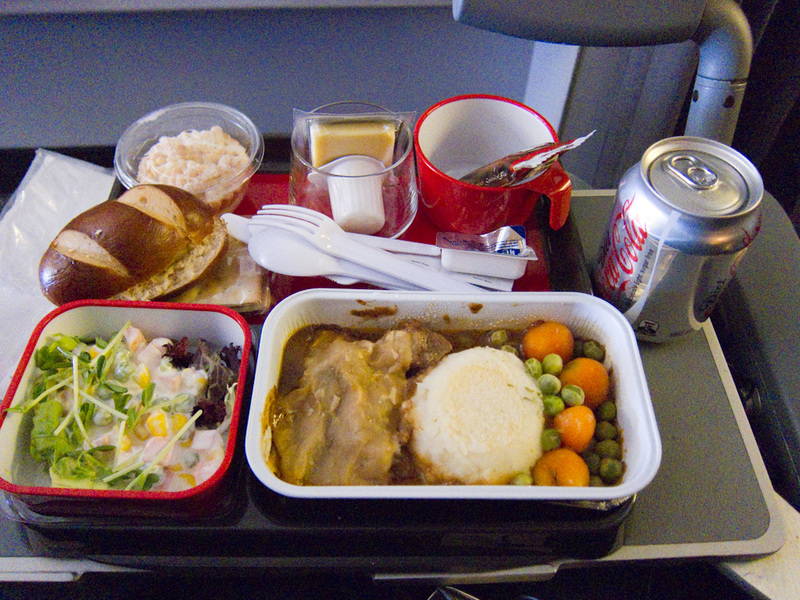 Hong Kong-London-Heathrow-Airport-Lounge - And heres the last plane food picture until my return in 3 weeks, the menu said it was a lamb pot pie, in reality it was lamb stew with some pastry on