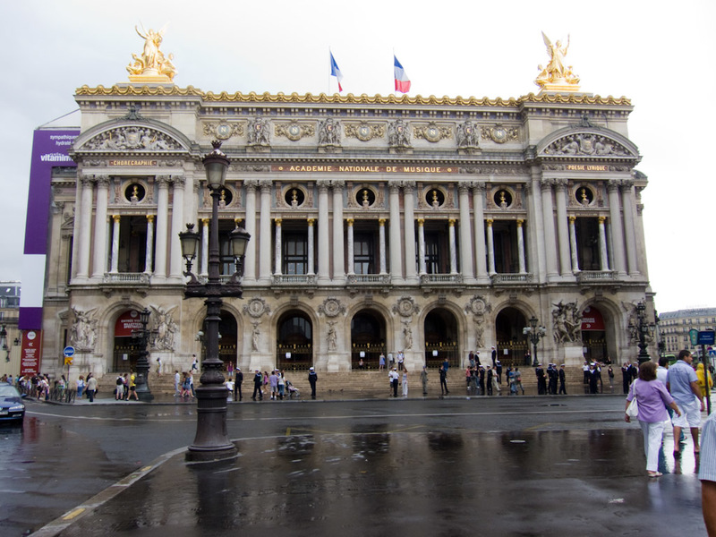 France-Gare Du Nord-Eurostar-Bastille Day-Parade - I think this was their destination, an impressive building. I am sure everyones sick of impressive building photos by now, but remember I have 8 hours