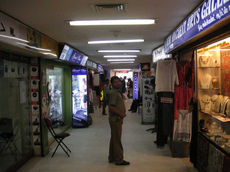 India-Chennai-Mall-Spencer Plaza - The mall is constructed of 3 phases, and 5 stories high, the phases are large circles, but running off these circles are narrow alley ways, as depicte