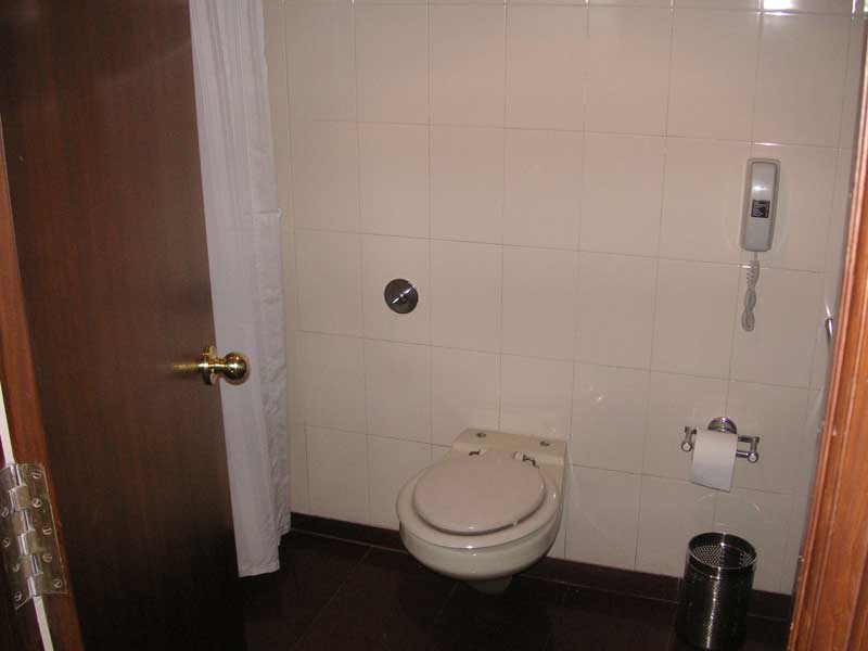 India-Chennai-Meenambarkkam-Airport - Bathroom