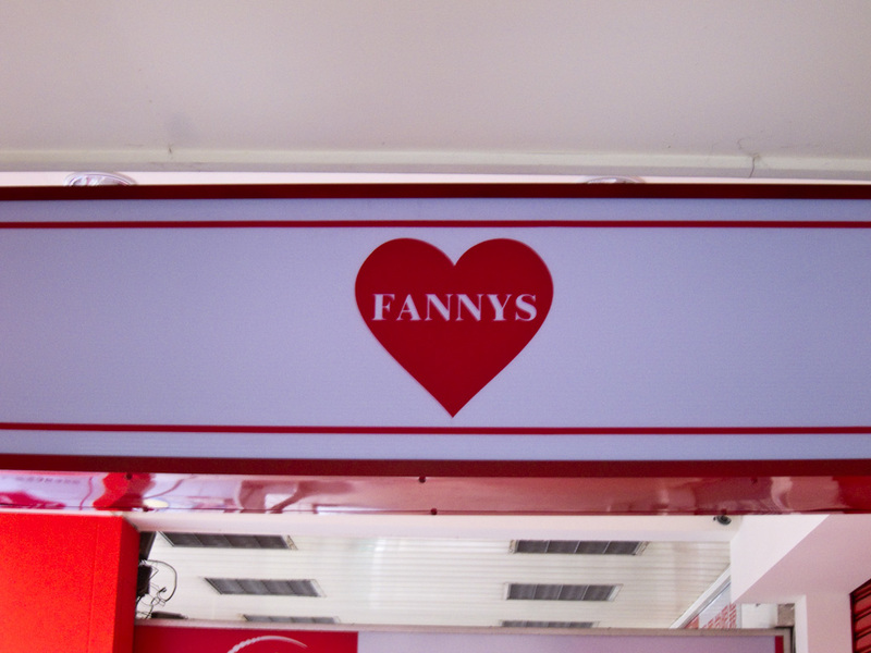 Taiwan-Kaohsiung-Bullet Train - In Taiwan, they love Fannys.
